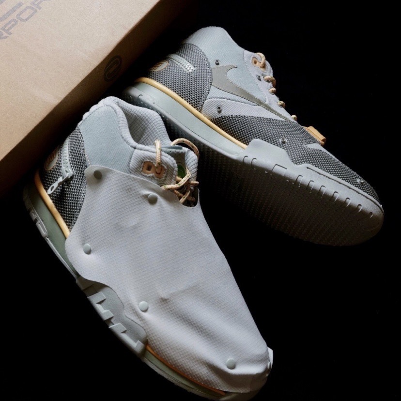 【Focus Store】零碼特惠 Travis Scott x Air Trainer 1 SP 倒鉤  霧霾綠 DR7515-001