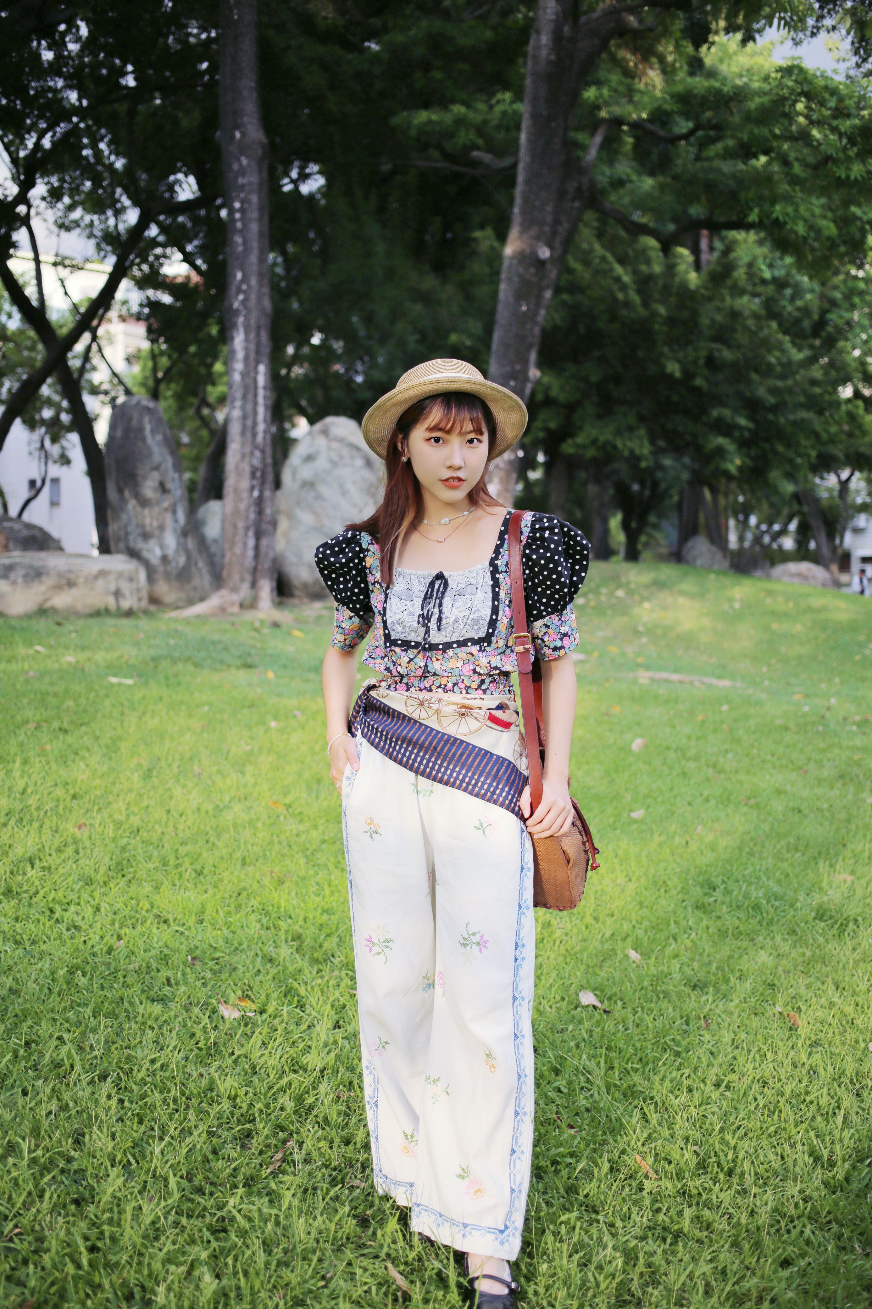 Vintage remake Top / 泰國Add Egg改製碎花上衣