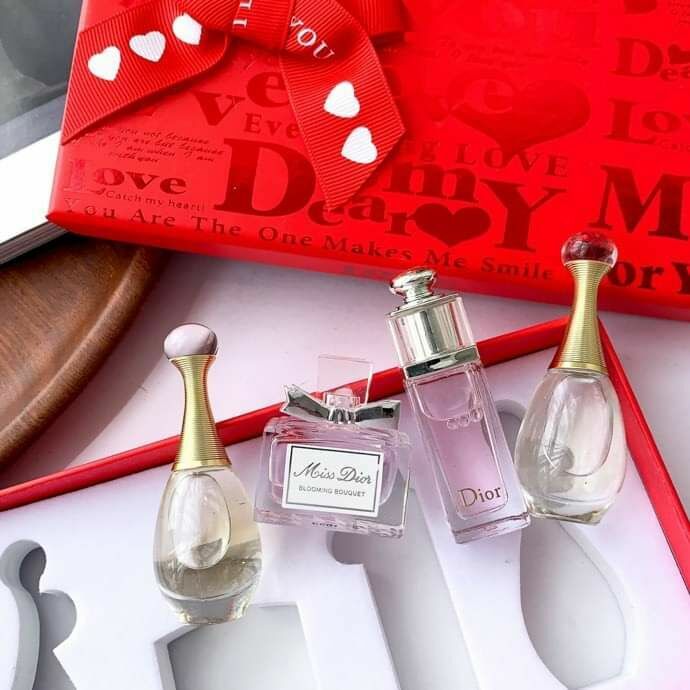 Dior 迪奧 情人節 愛神香水套盒 禮盒裝限量款四件套 5ml*4