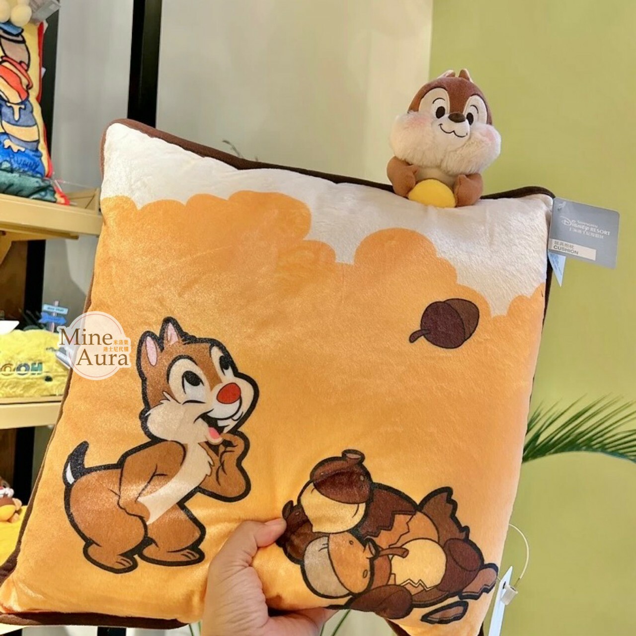 奇奇蒂蒂 Chip 'n Dale 絨毛公仔 造型 抱枕 靠墊 枕頭 -上海迪士尼樂園