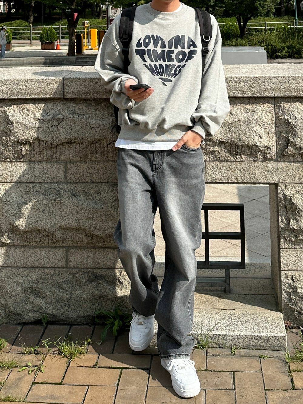 英文字心型圖案衛衣 OWN-031T