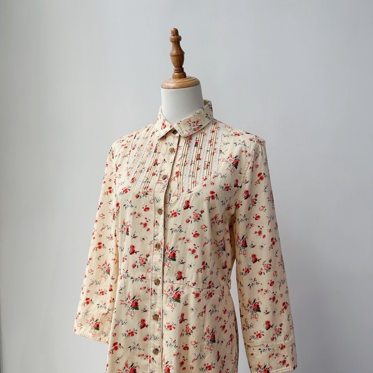 Crocodile 清雅淡黃碎花連身裙