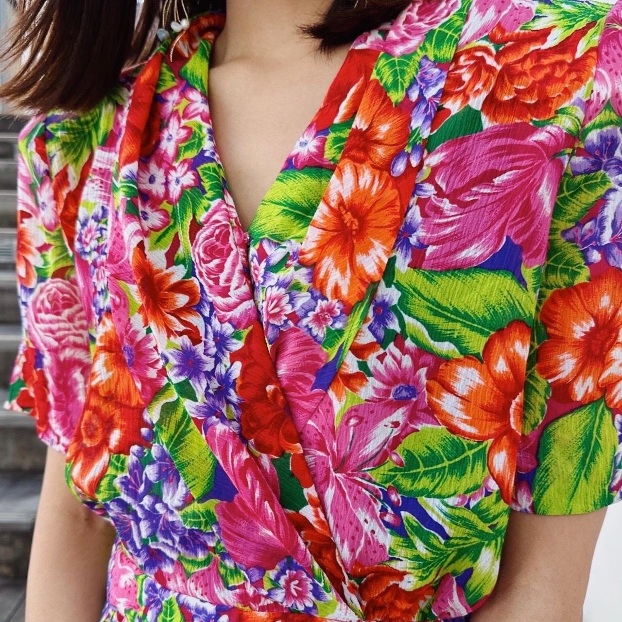 爭艷鬥麗大花短袖連身裙