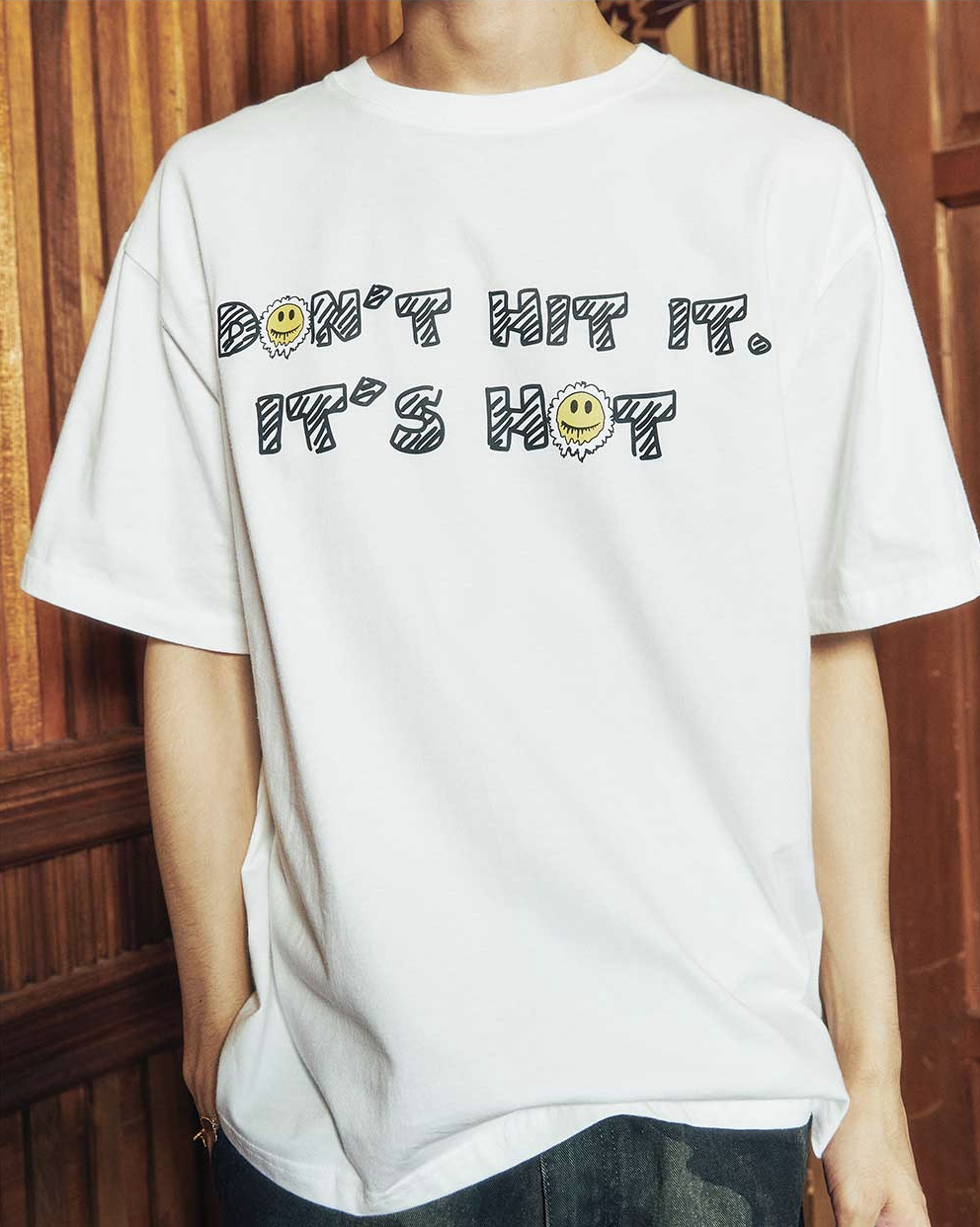 韓國代理品牌 Misterchild   DON'T HIT T-SHIRTS 麥克筆塗鴉 標語 短袖