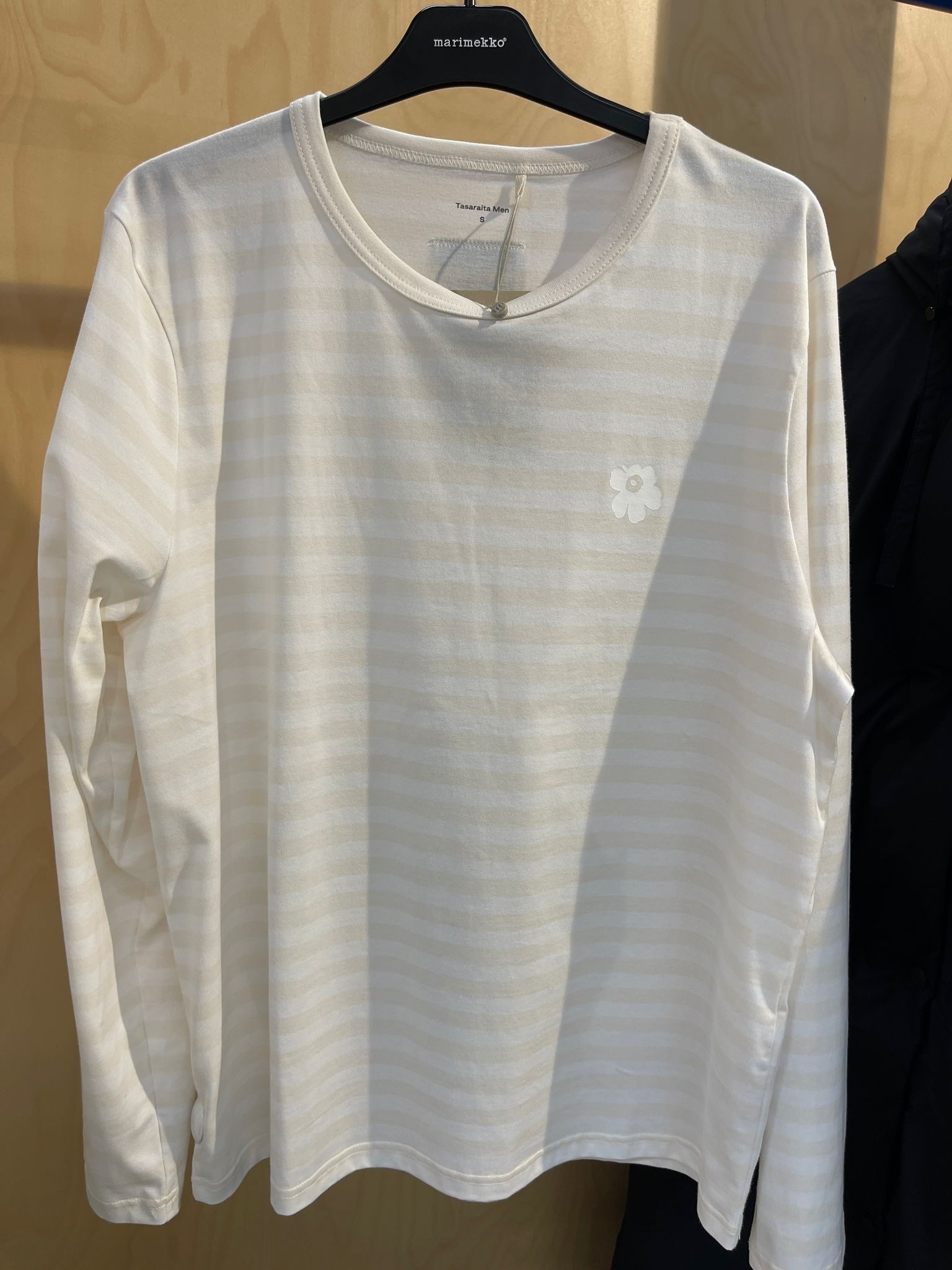 marimekko tee長袖- men’s版絕版米白間條一朵小花(有logo tag)
