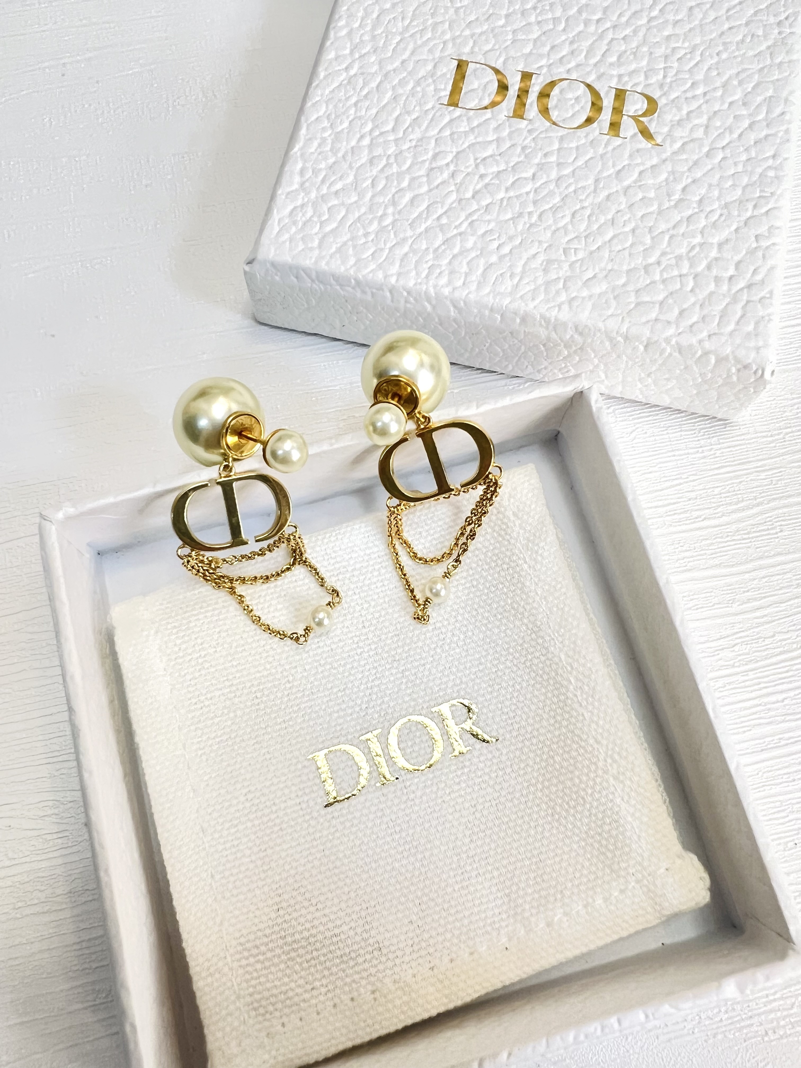 Dior earrings hk discount