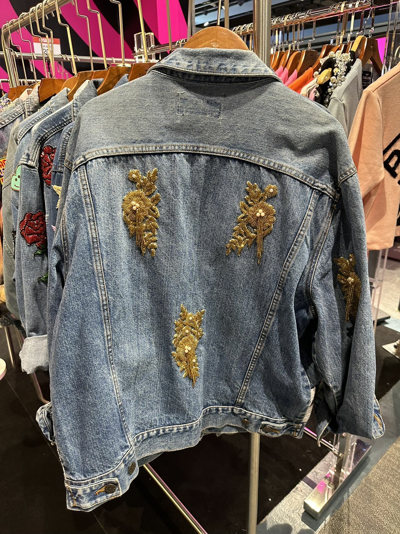 TARMAFIA 琴鍵款釘珠牛仔服 -M