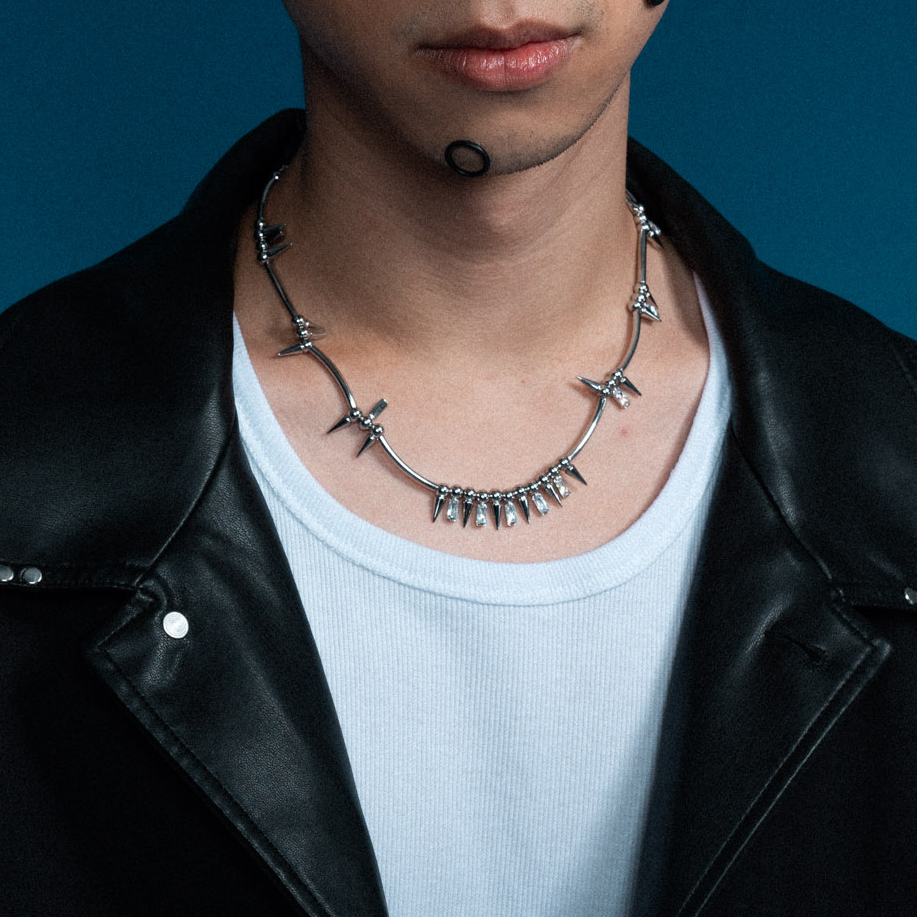 【BLUZ】鈦鋼倒錐獠牙項鍊