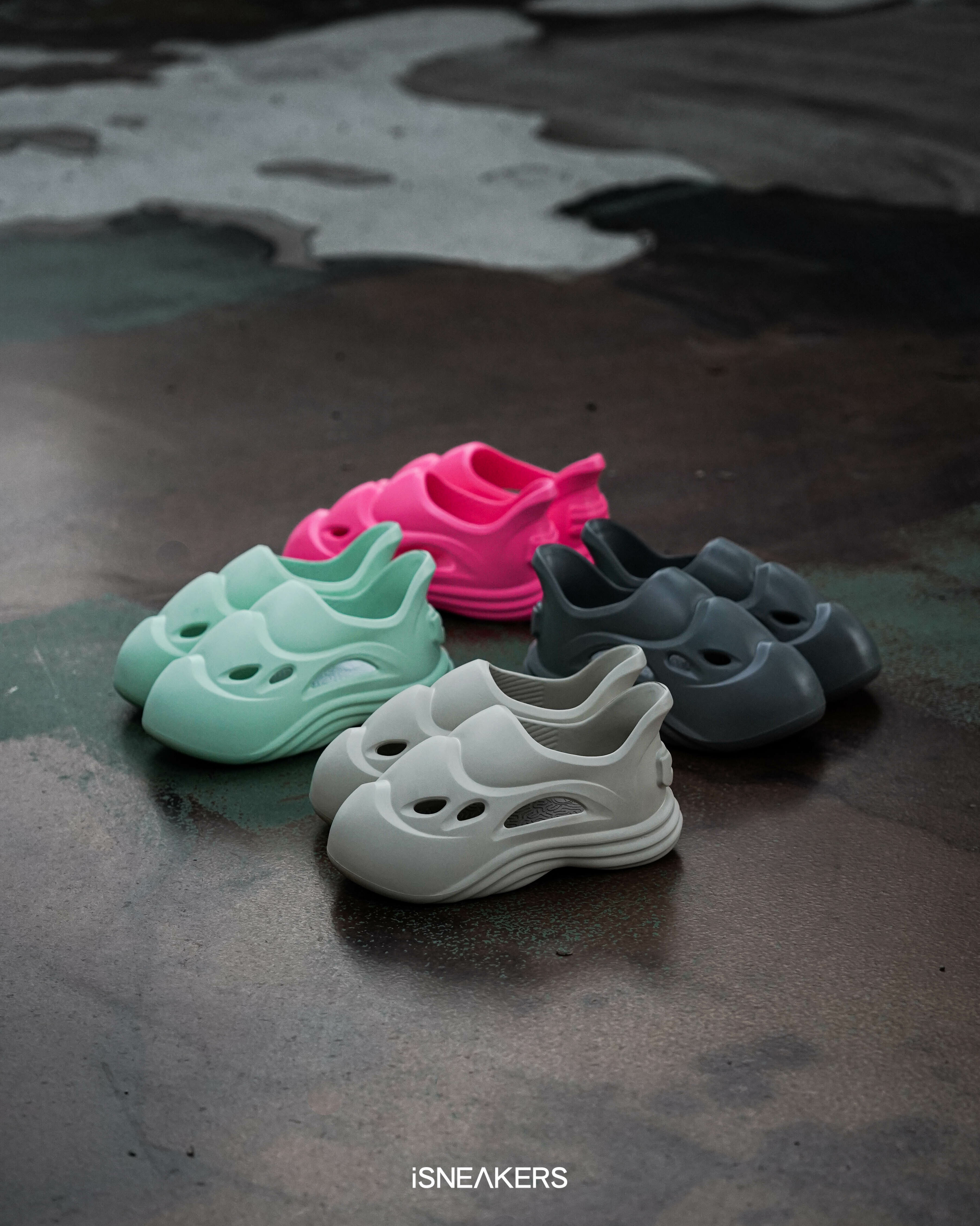 Rhime Alien Proto 1 Foam Runner サンダル 范丞丞同款Rhime 23SS Alien Proto 1 Foam Runner异形洞洞鞋男女