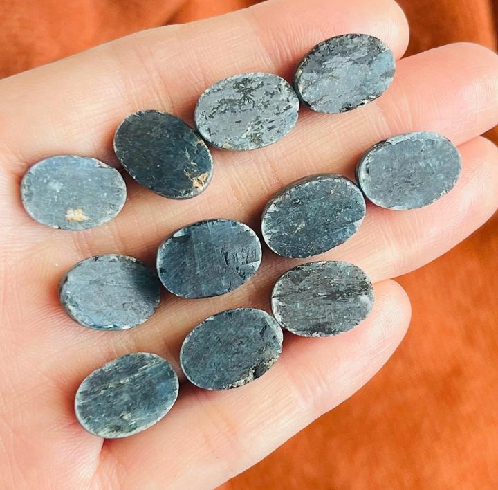 [原石] 綠藍晶石 水晶蛋面