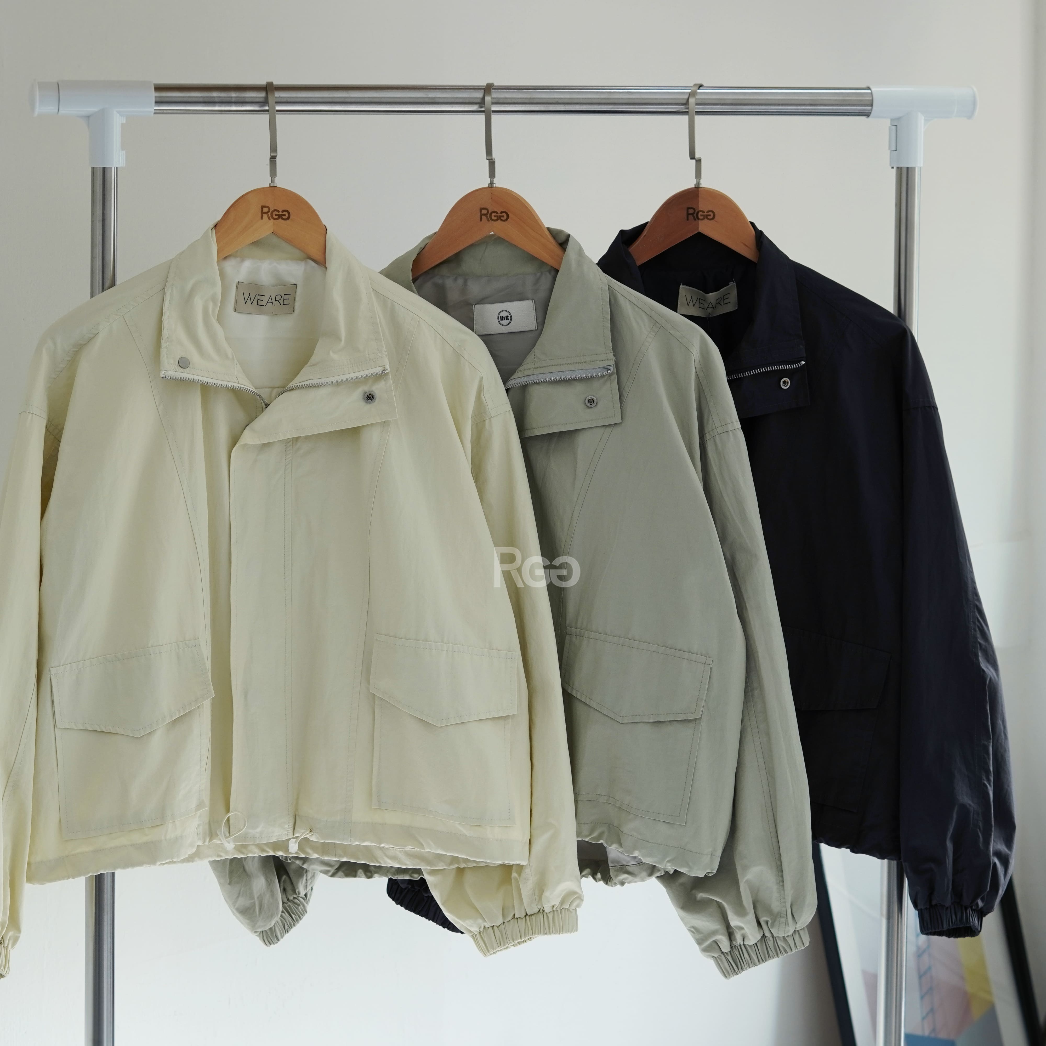 下擺抽繩短版風衣外套商品照