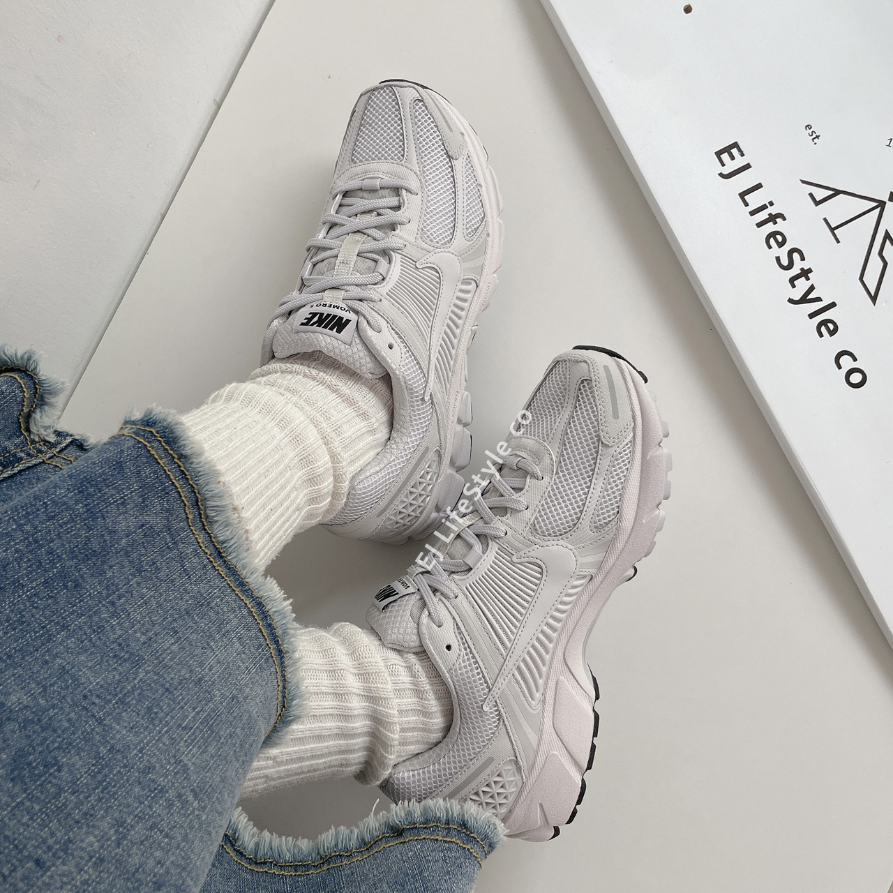 NIKE ZOOM VOMERO 5 白灰 BV1358-001 純黑 BV1358-003 / 現+調