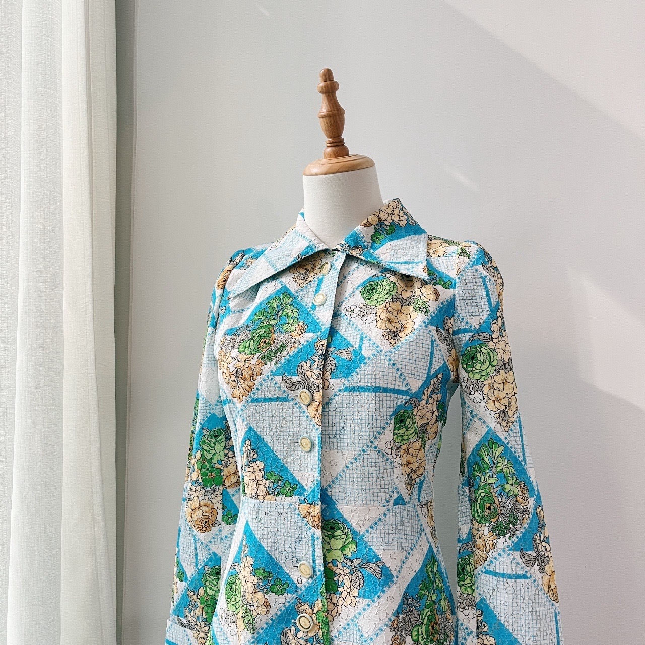 清新感藍白大花蕾絲連身裙