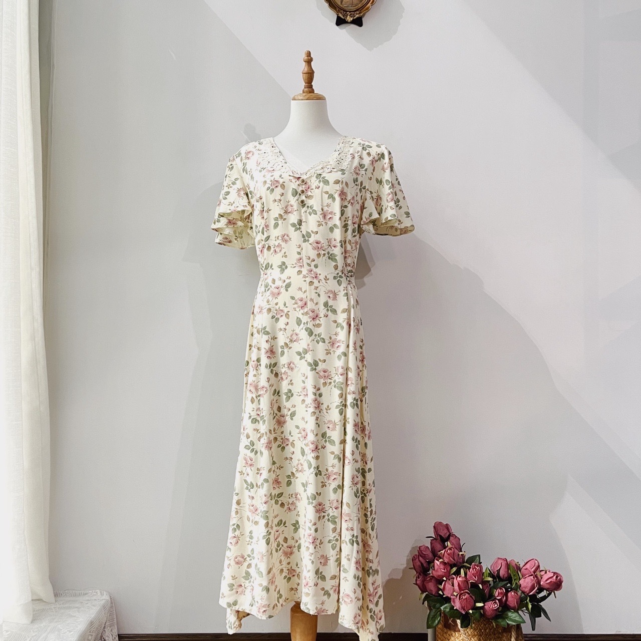 美國製清雅感米白花卉連身裙