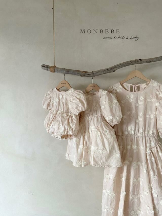 (現貨) 韓國童裝 百日宴/生日花花 Bodysuit