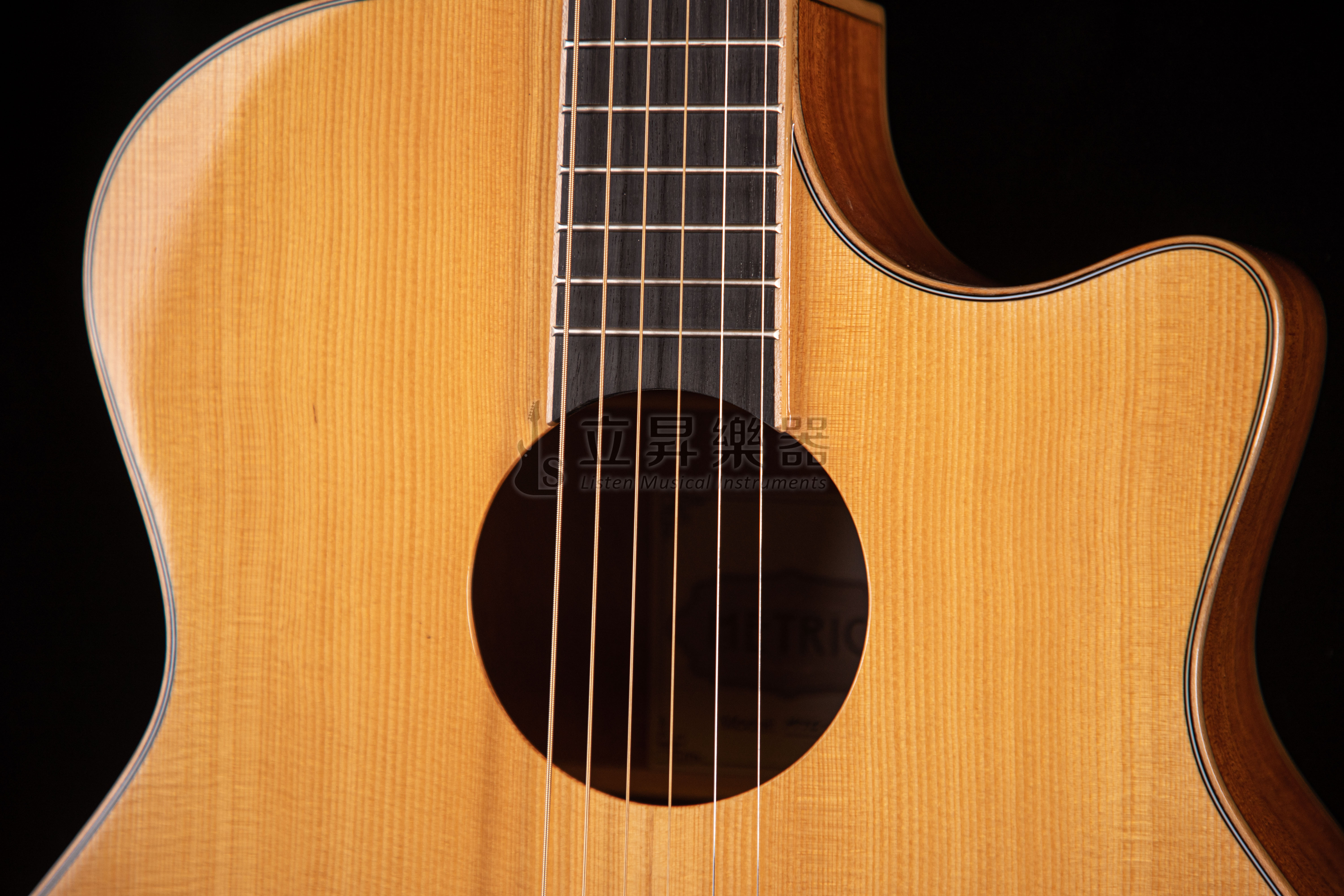 METRIC METRIC MTC-41GAGS 亮面 雲杉木面單板 桃花心木側背板 GA桶缺角 木吉他 附琴袋、配件 第 3 張圖片｜三峽吉他 / Bass