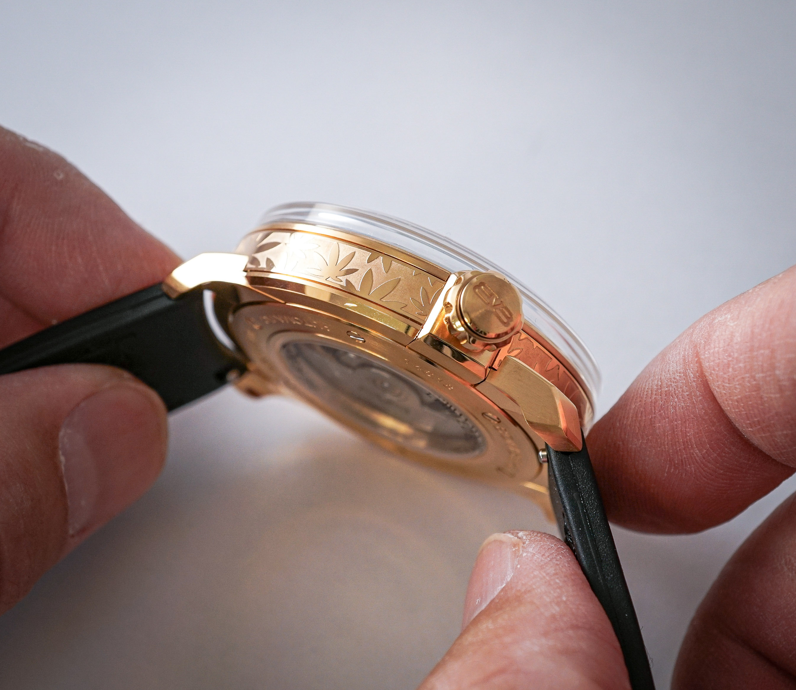 BOMBERG BB-01自動機械系列 CBD Golden腕錶