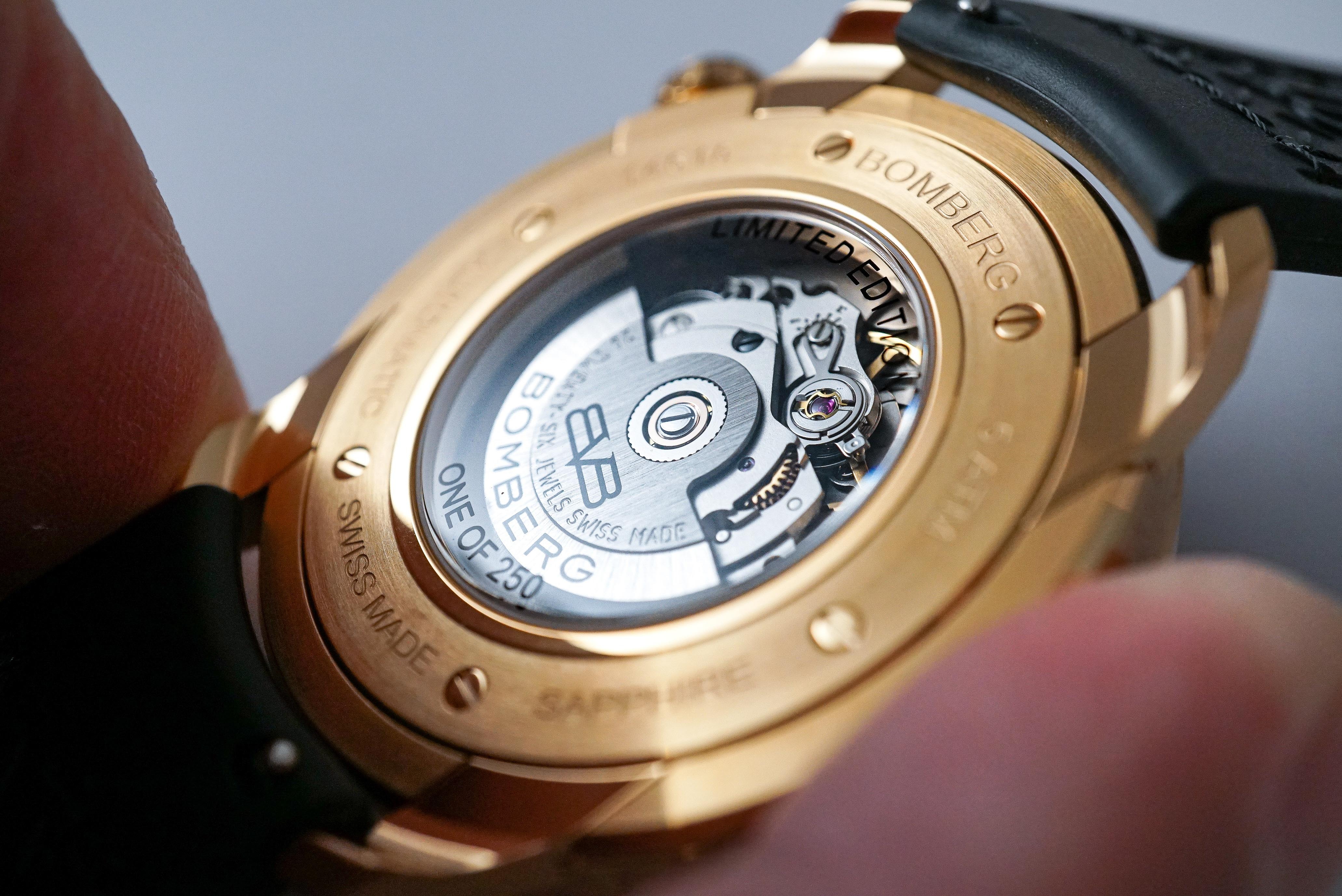 BOMBERG BB-01自動機械系列 CBD Golden腕錶