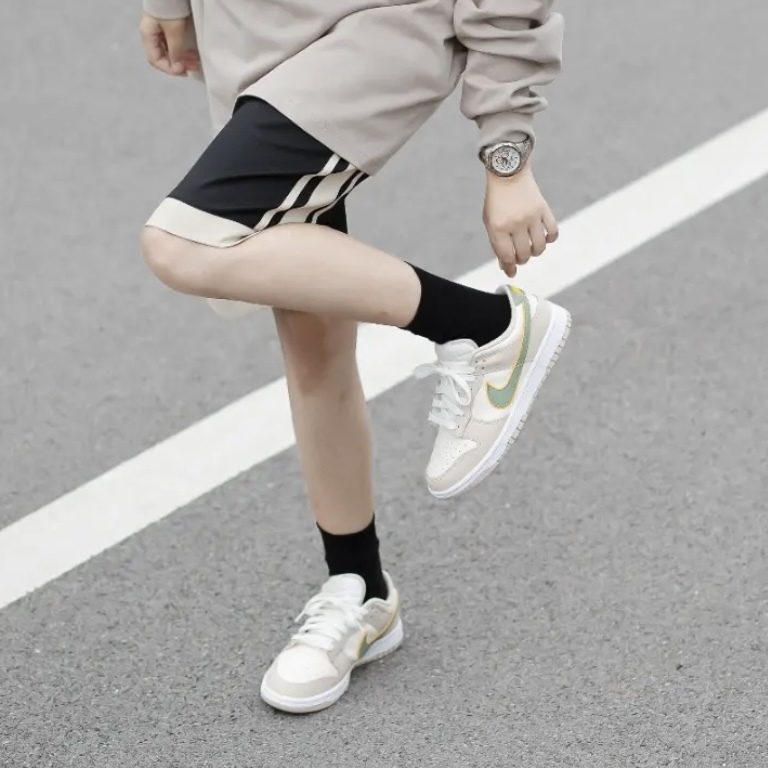Nike Dunk Low "Light Tan" 茉香奶綠 米白綠 經典休閒鞋