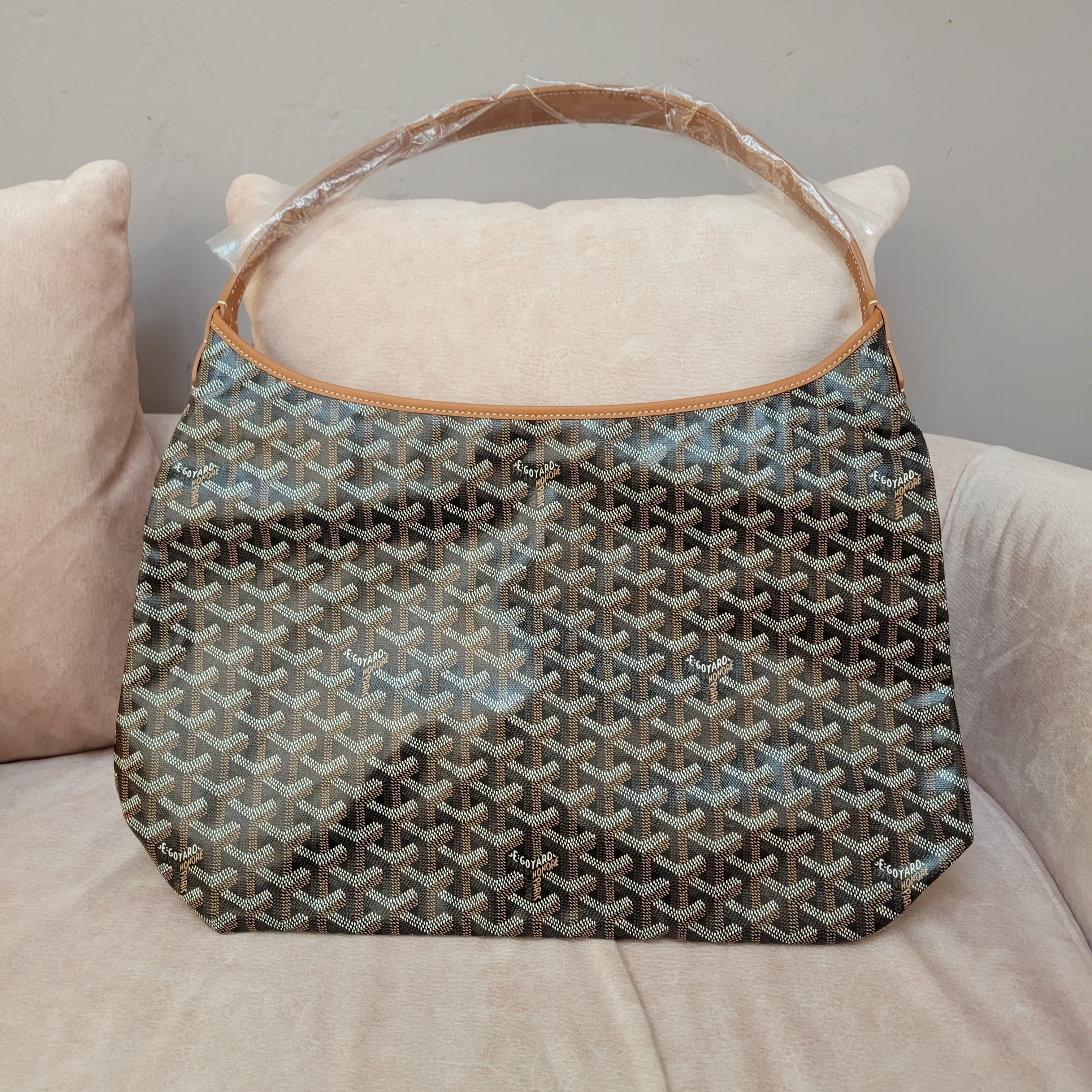 Goyard hobo brown