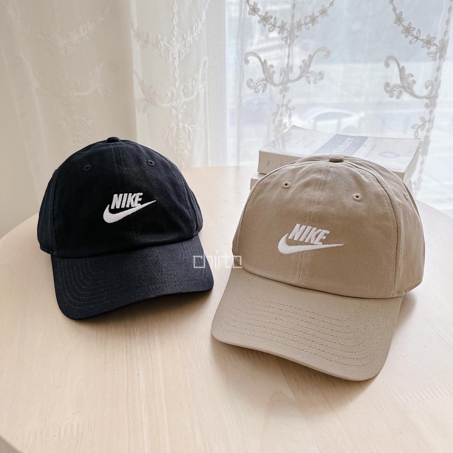 NIKE 刺繡經典老帽 奶茶 黑色