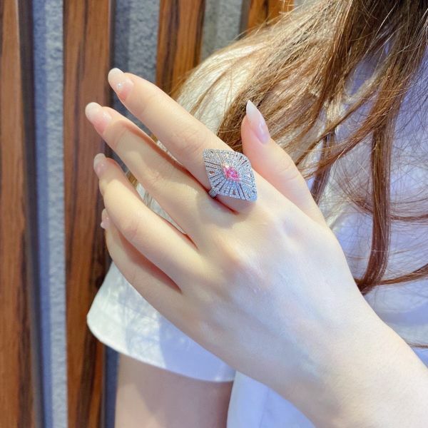 GIA 設計款粉馬眼幾何 18K女戒