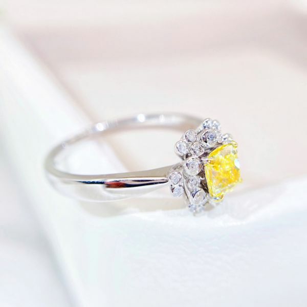 GIA 中彩黃鑽女戒