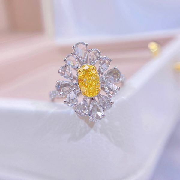 GIA 黃鑽橢圓玫瑰白水滴女戒