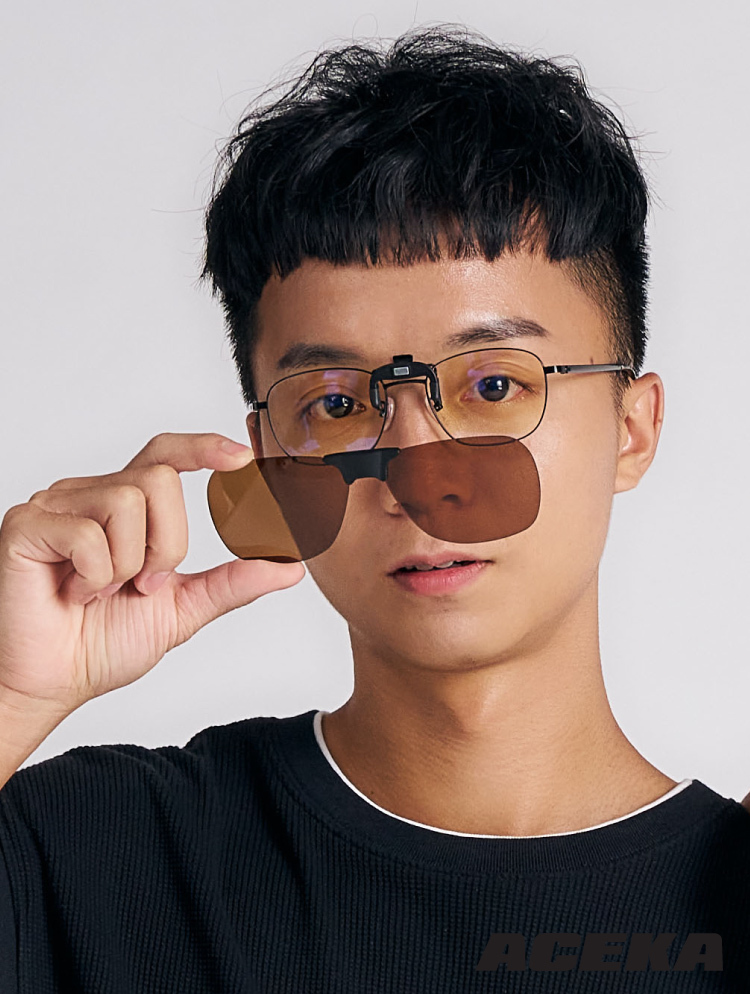 METRO 俐落方形琥珀棕磁吸式夾片