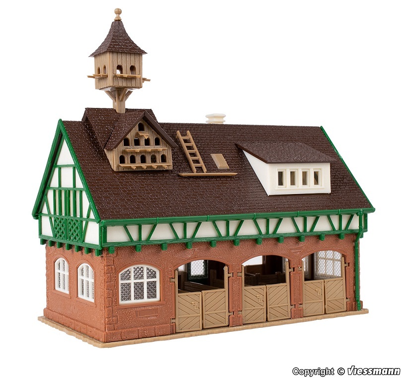 Vollmer 43726 HO scale, Stable with pigeonry and horse boxes removable roof