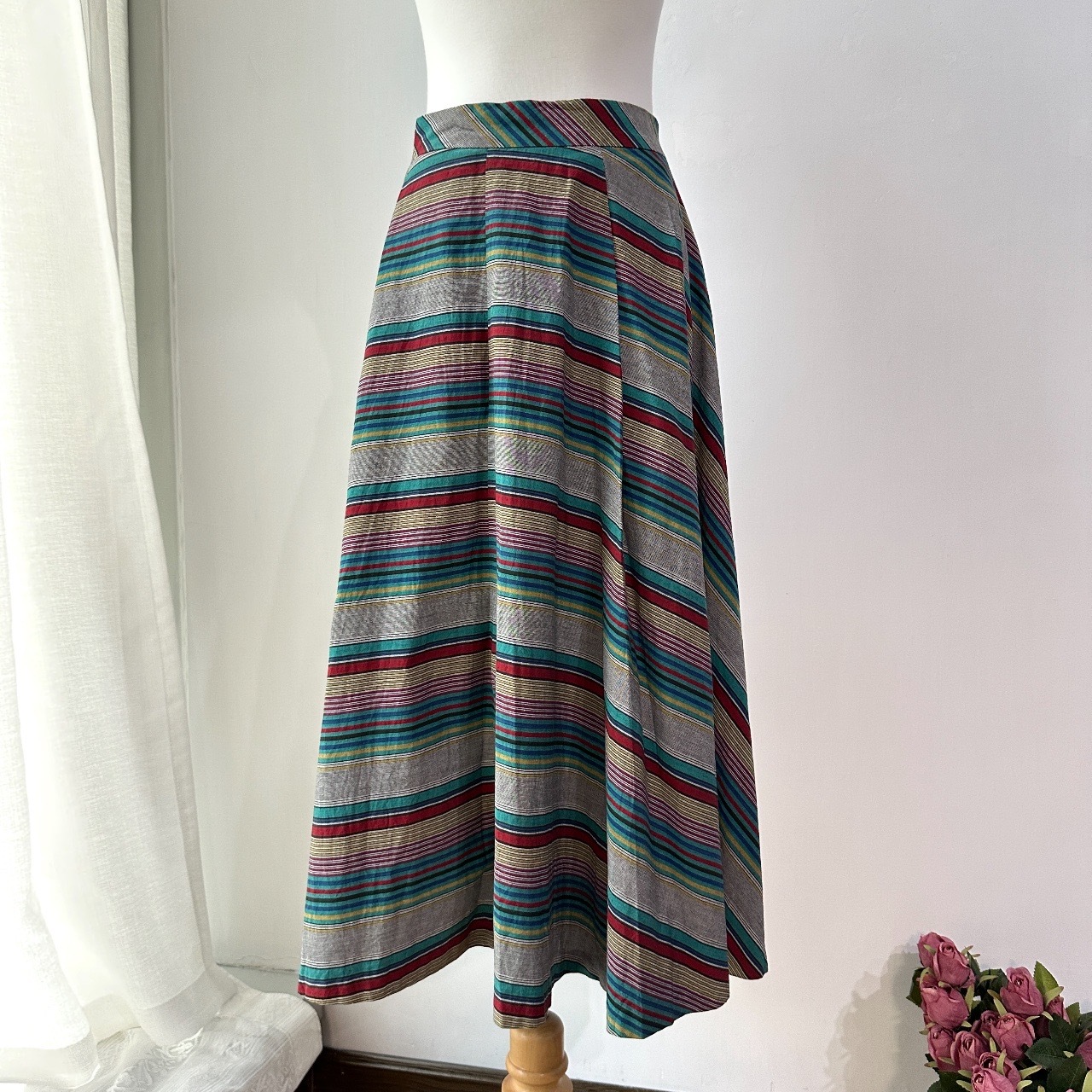 冷色調彩虹斜紋半身裙