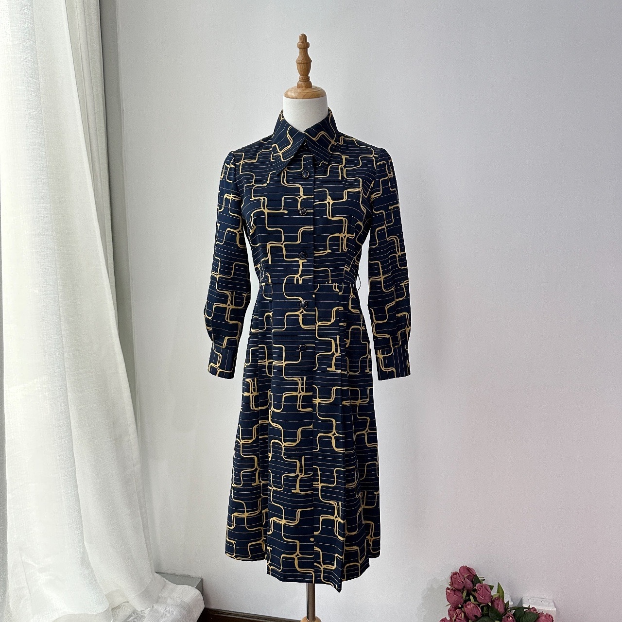 流線型砌圖感深藍色連身裙