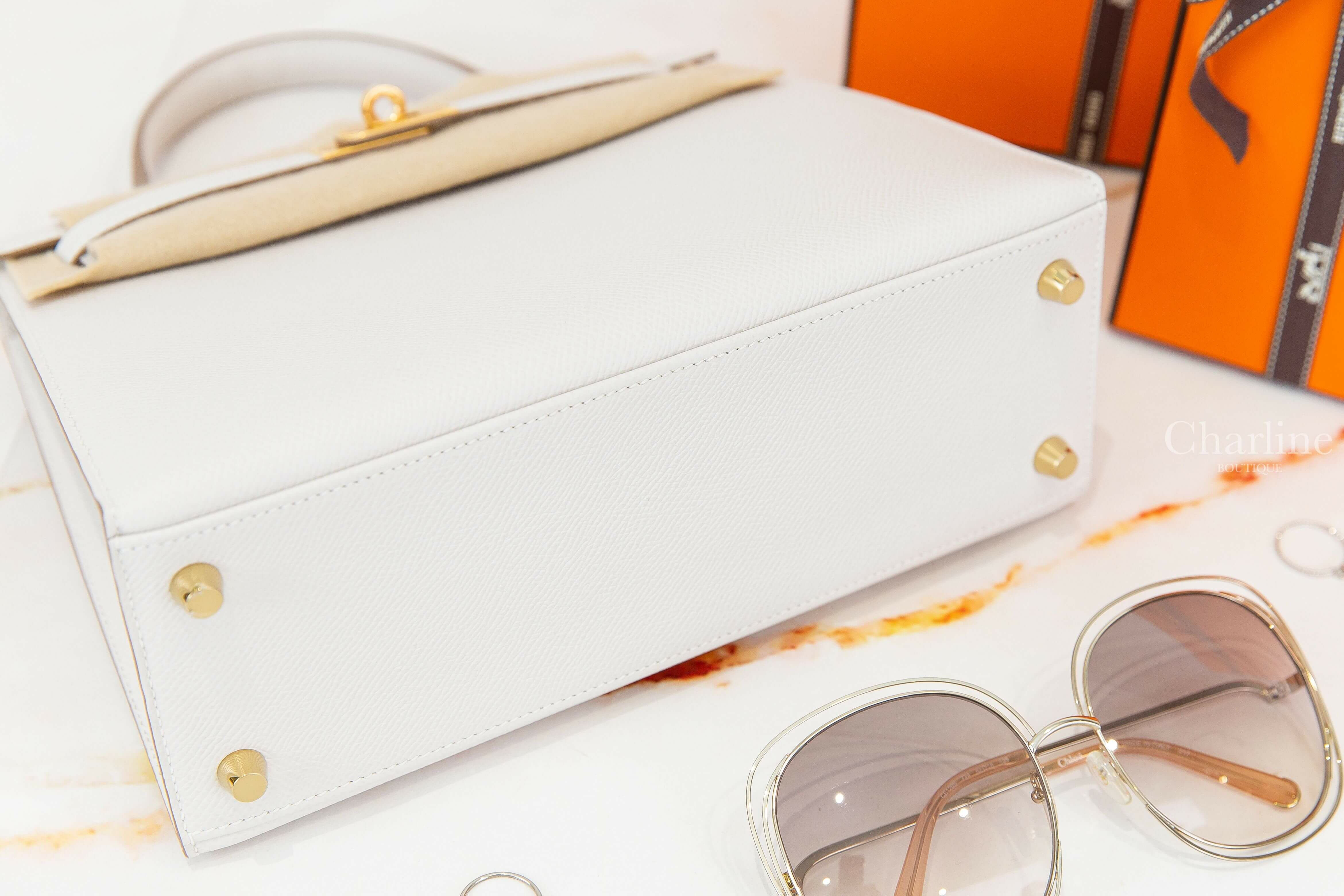 Hermès Kelly 25cm M4 Gris Pale Epsom B刻奶灰色金釦凱莉包-Charline Boutique 精品代購