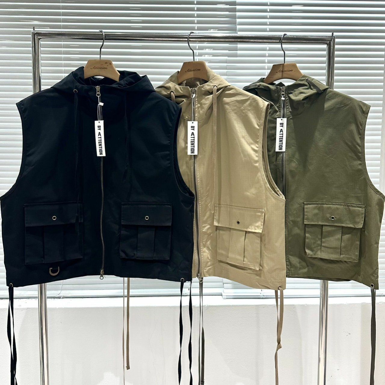 連帽拉鍊背心褸 BY ATTENTION-033V