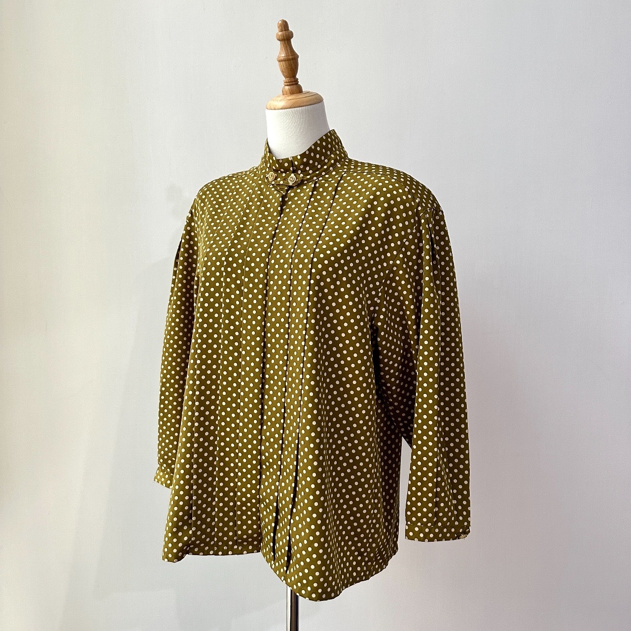 橄欖綠色波點立領上衣