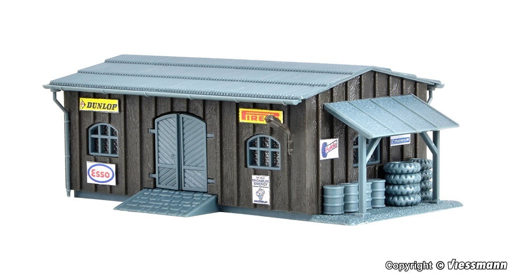 Vollmer 47555 N scale Service shop, kit.