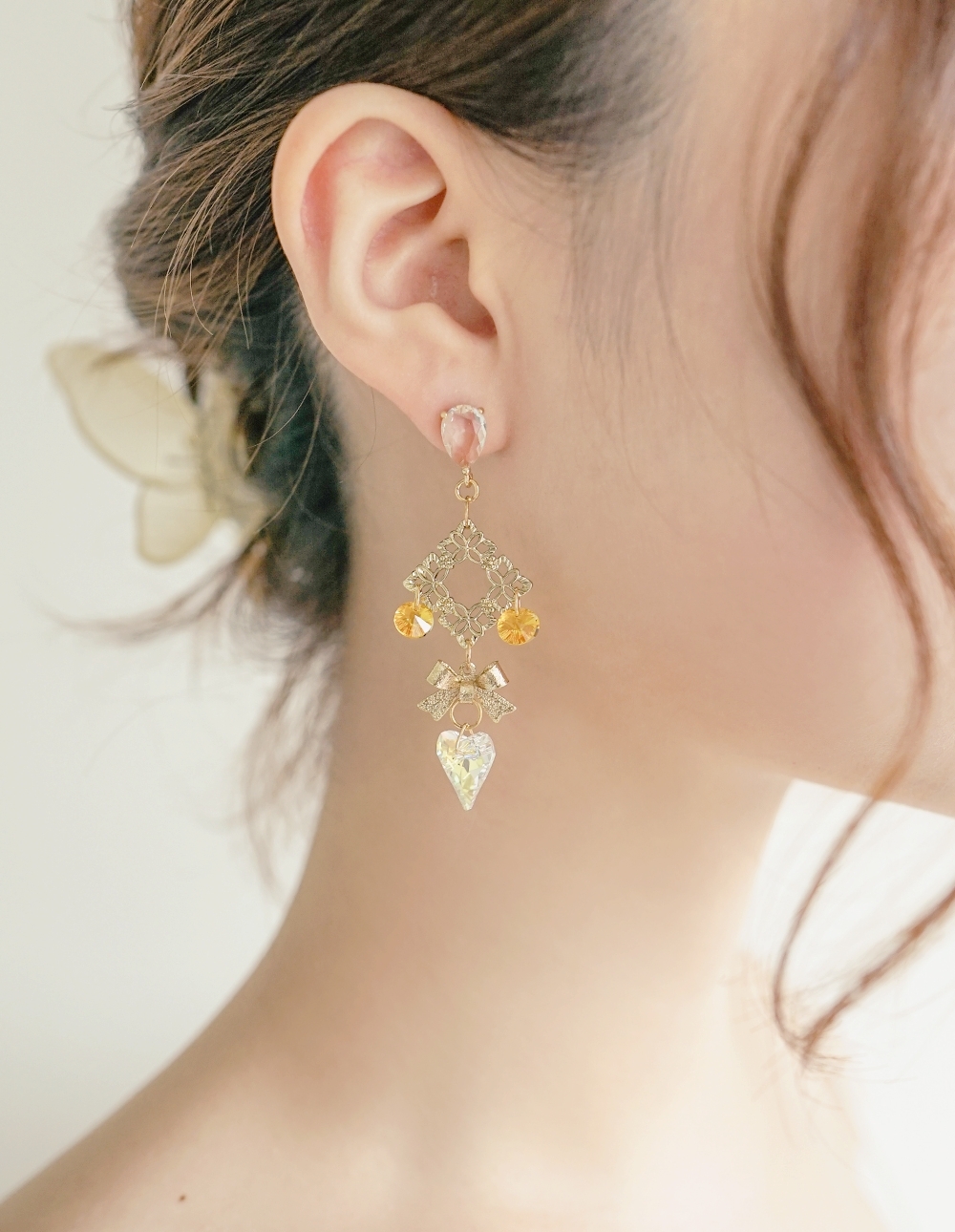 by mii✧蕾絲窗花施華洛世奇寶石耳飾✦黃