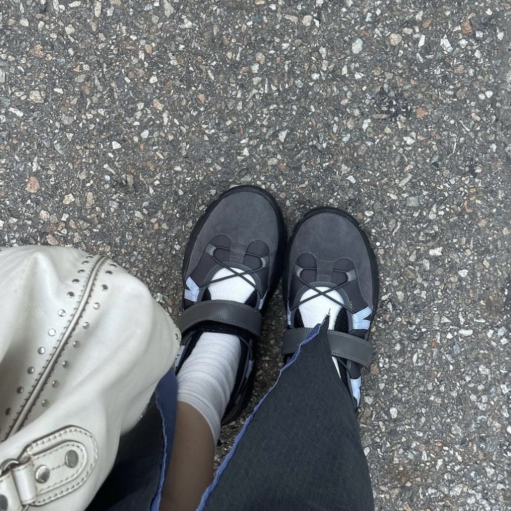 PRE-ORDER) Rockfish Weatherwear BRYN VELCRO SNEAKERS