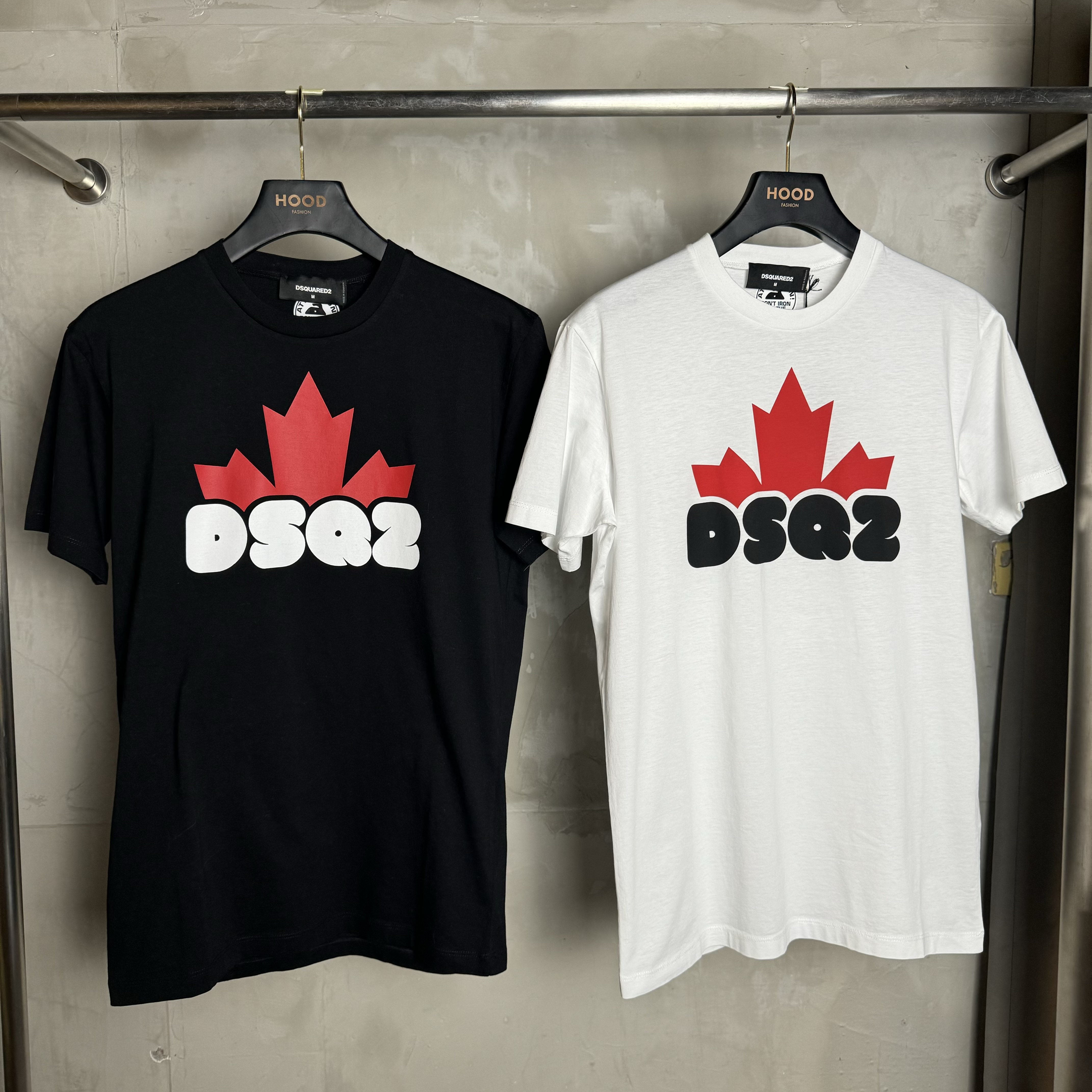 Dsquared2 楓葉LOGO短袖 黑/白