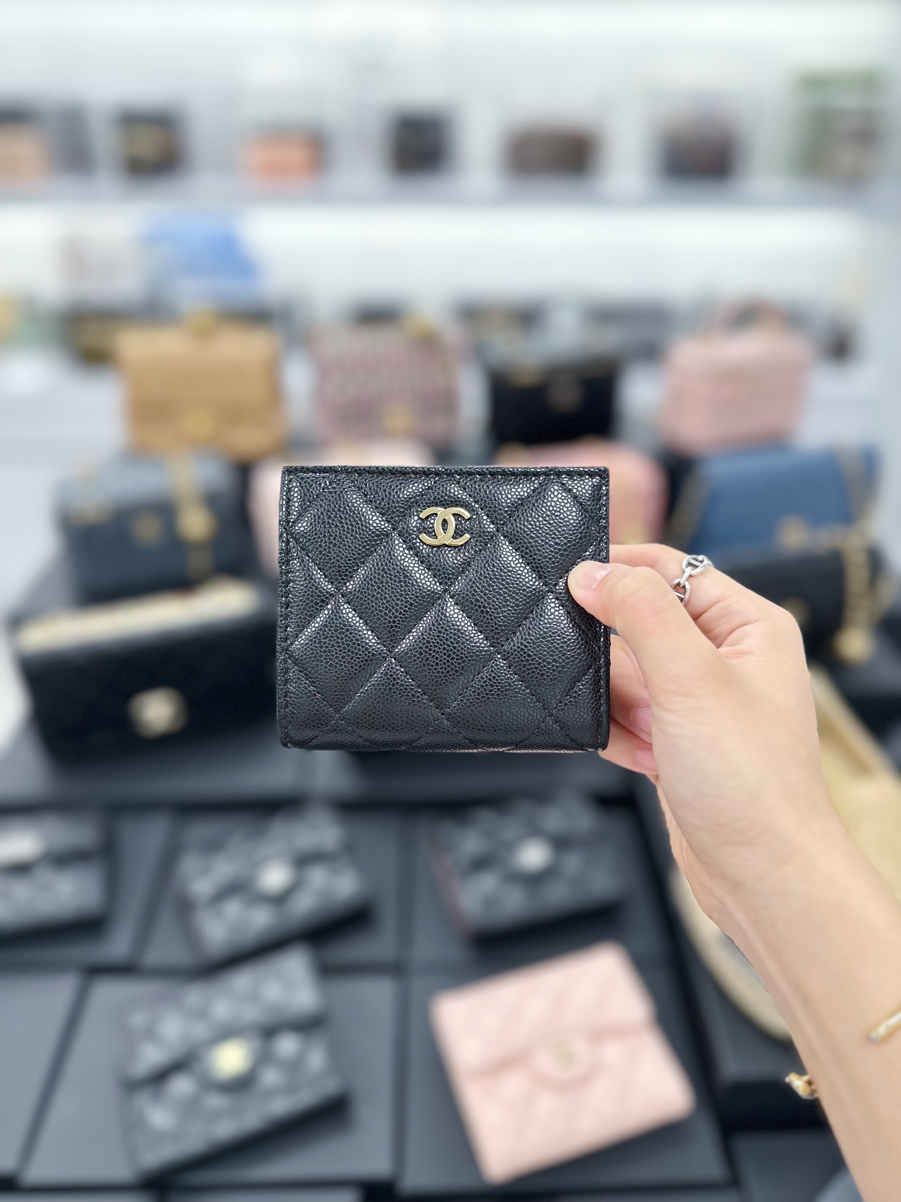 Chanel Compact Wallet (AP3178)