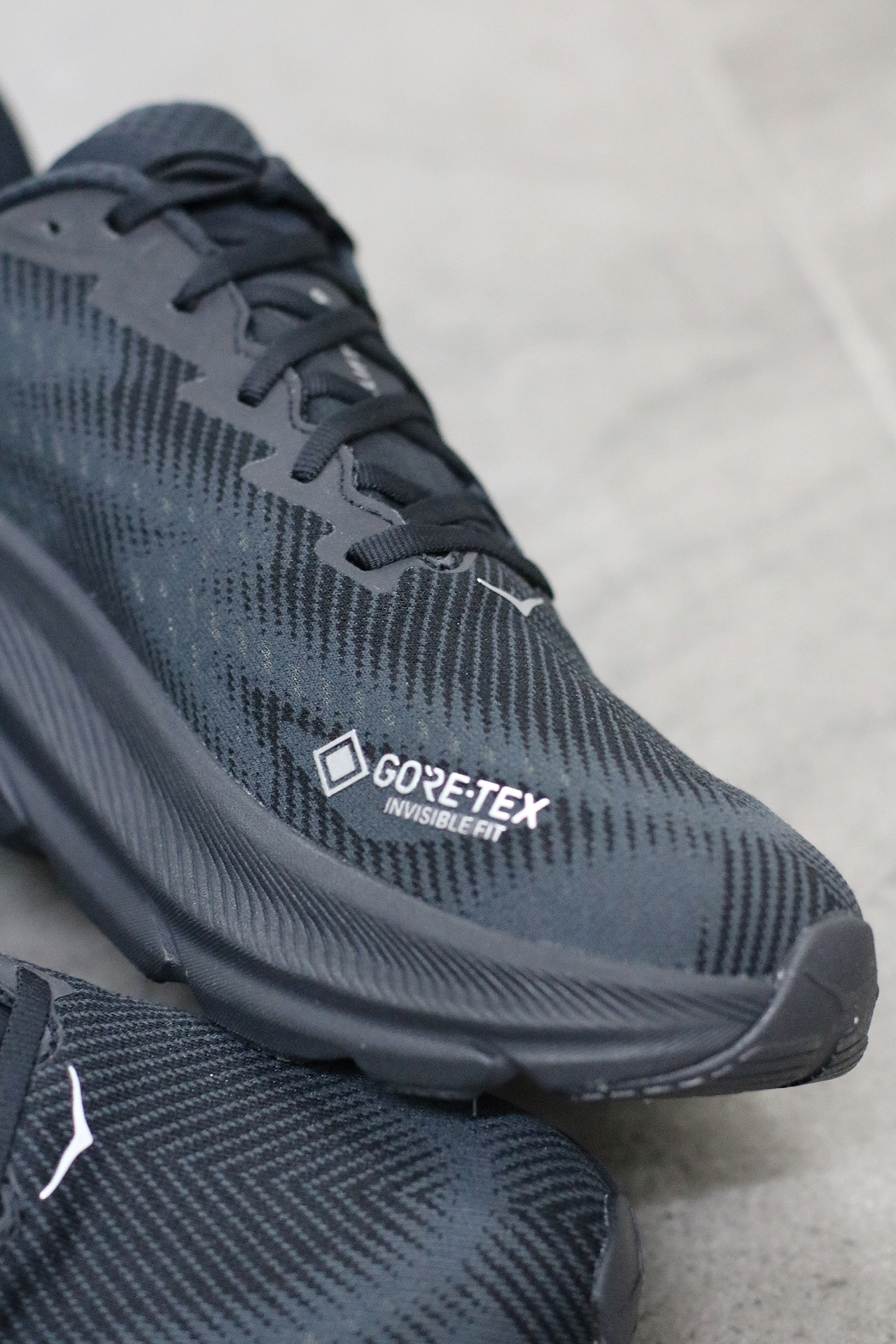 Hoka One One Clifton 9 Black "Goretex"