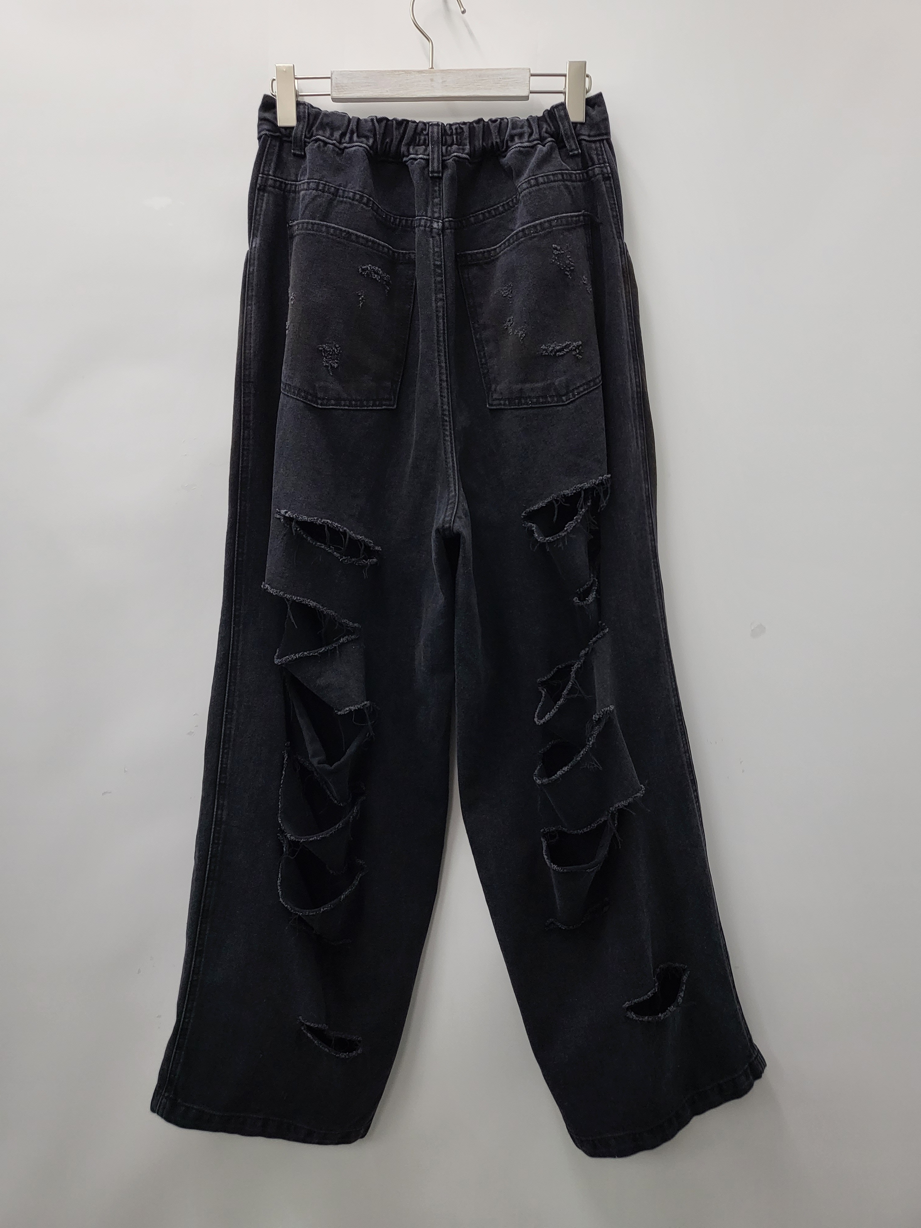 洗水破洞鬆身牛仔褲 J703