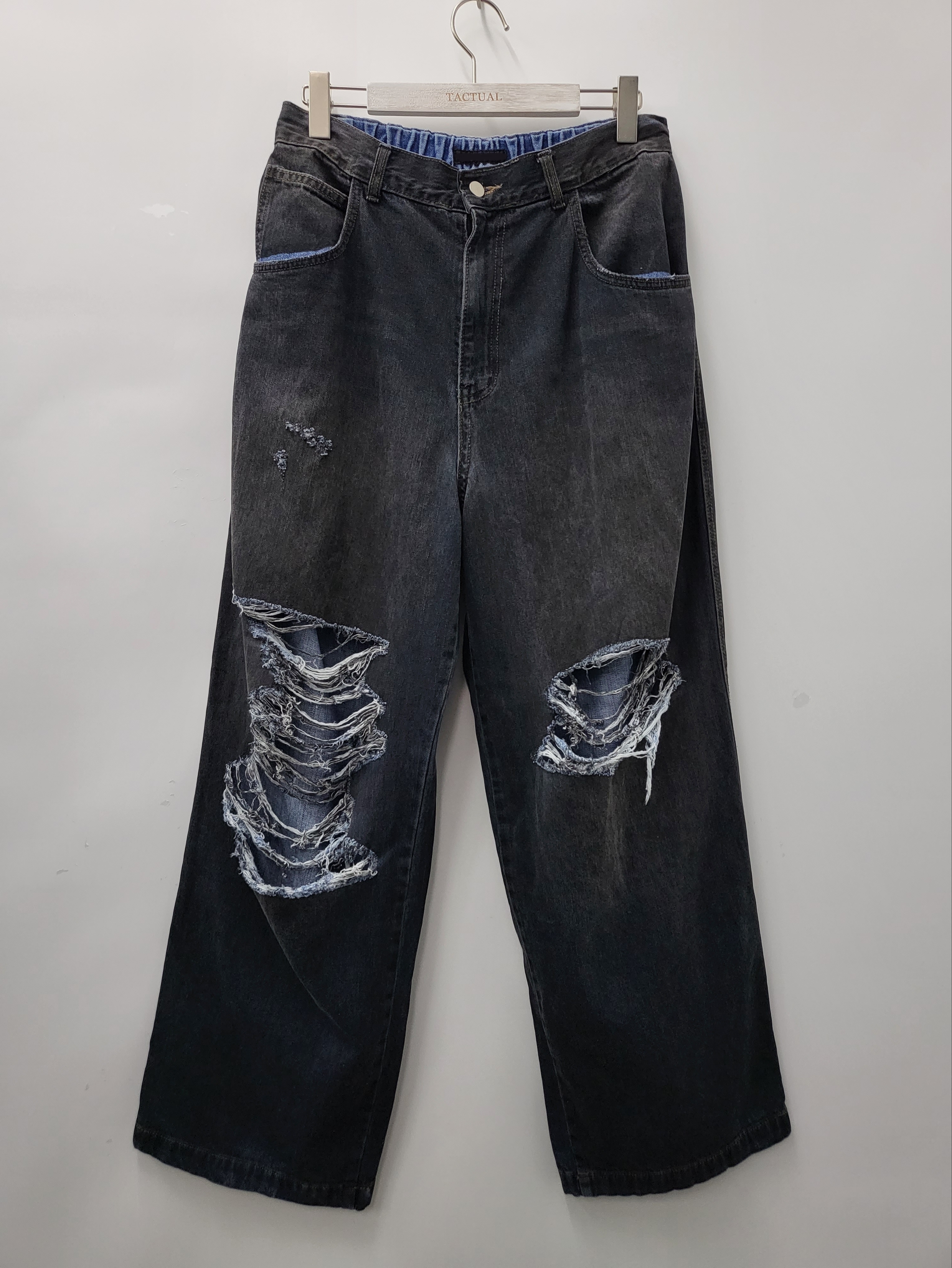 洗水破洞鬆身牛仔褲 J704