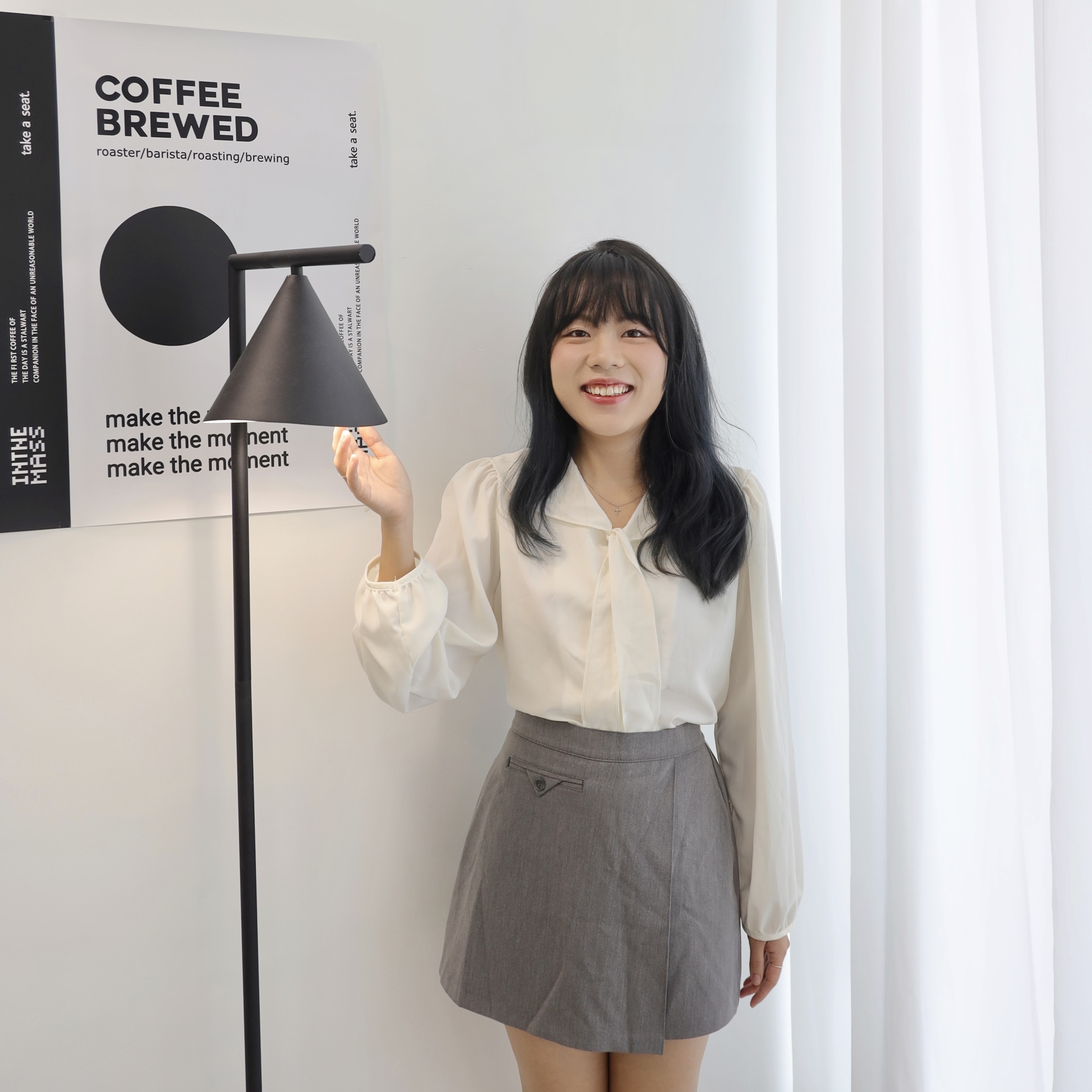 ✨ ||SK253||純色倒三角設計簡樸短裙