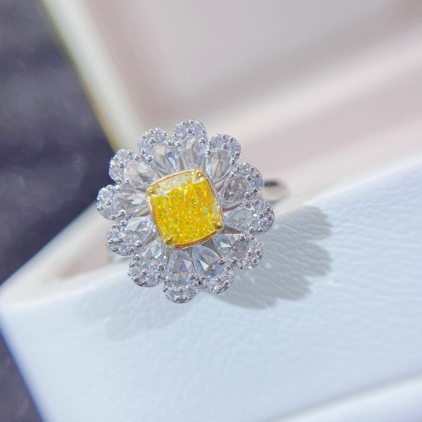 GIA 玫瑰水滴黃鑽女戒