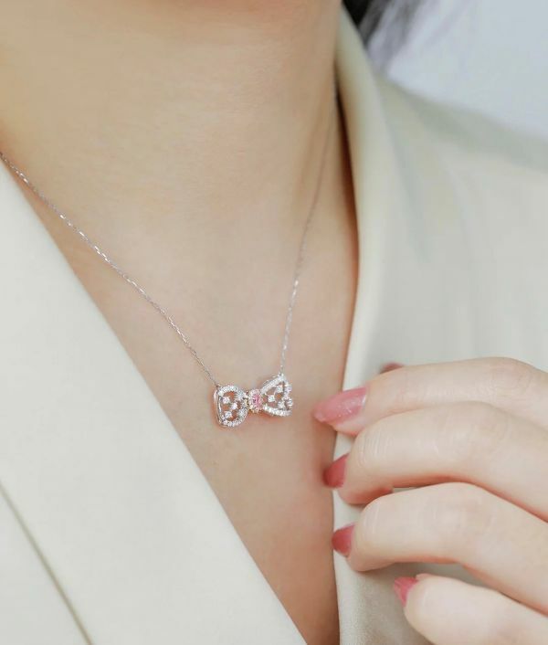 蝴蝶結粉鑽項鏈
