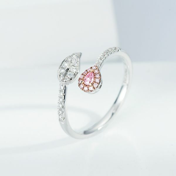 水滴粉鑽戒指
