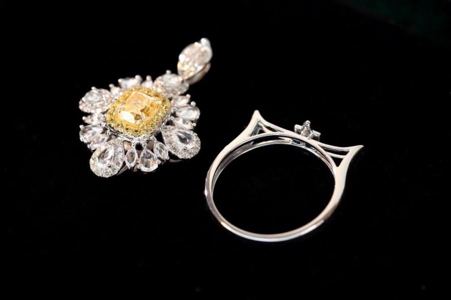 GIA 花型二用款黃鑽戒指＆吊墜