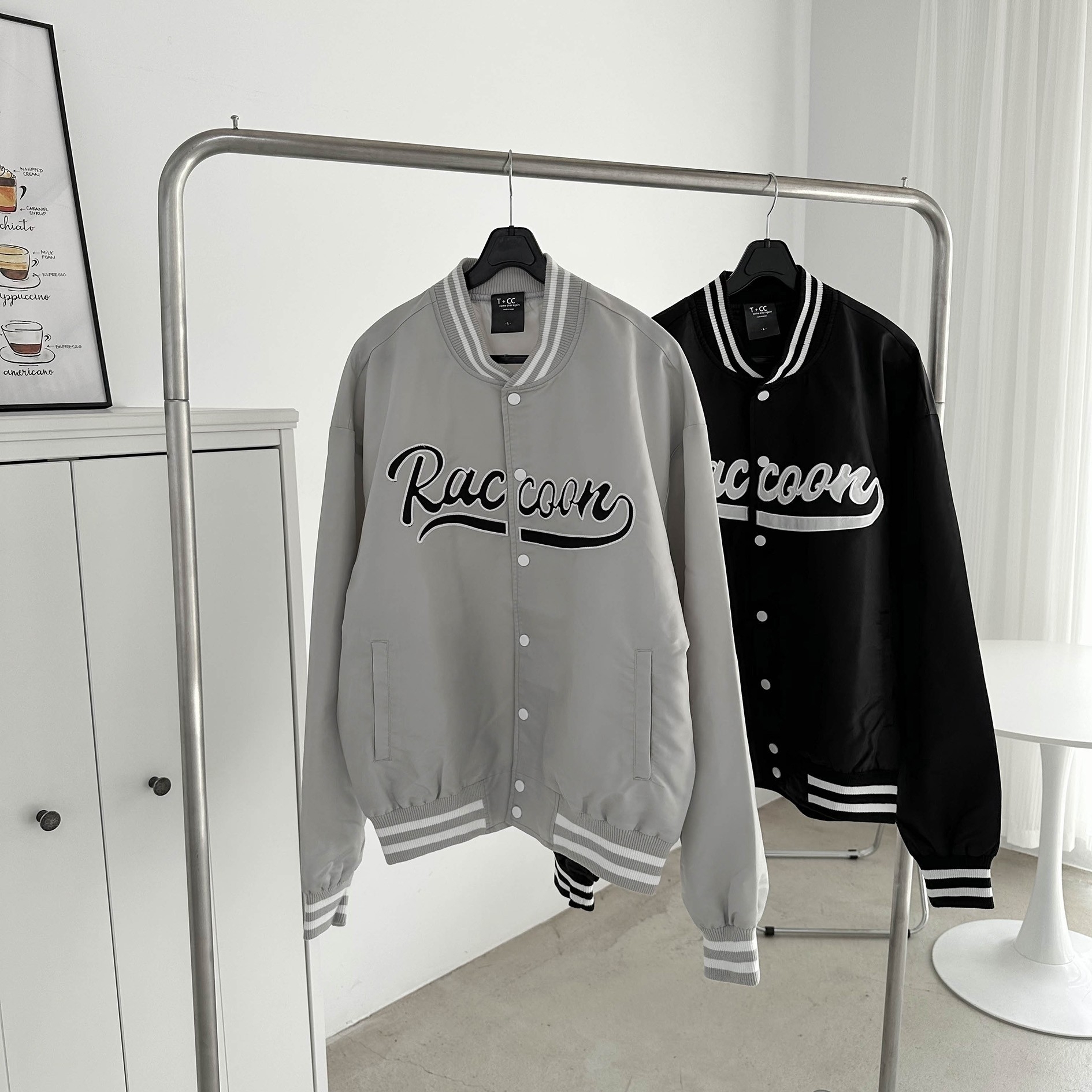 韓國刺繡RAC草寫英文棒球外套 68683