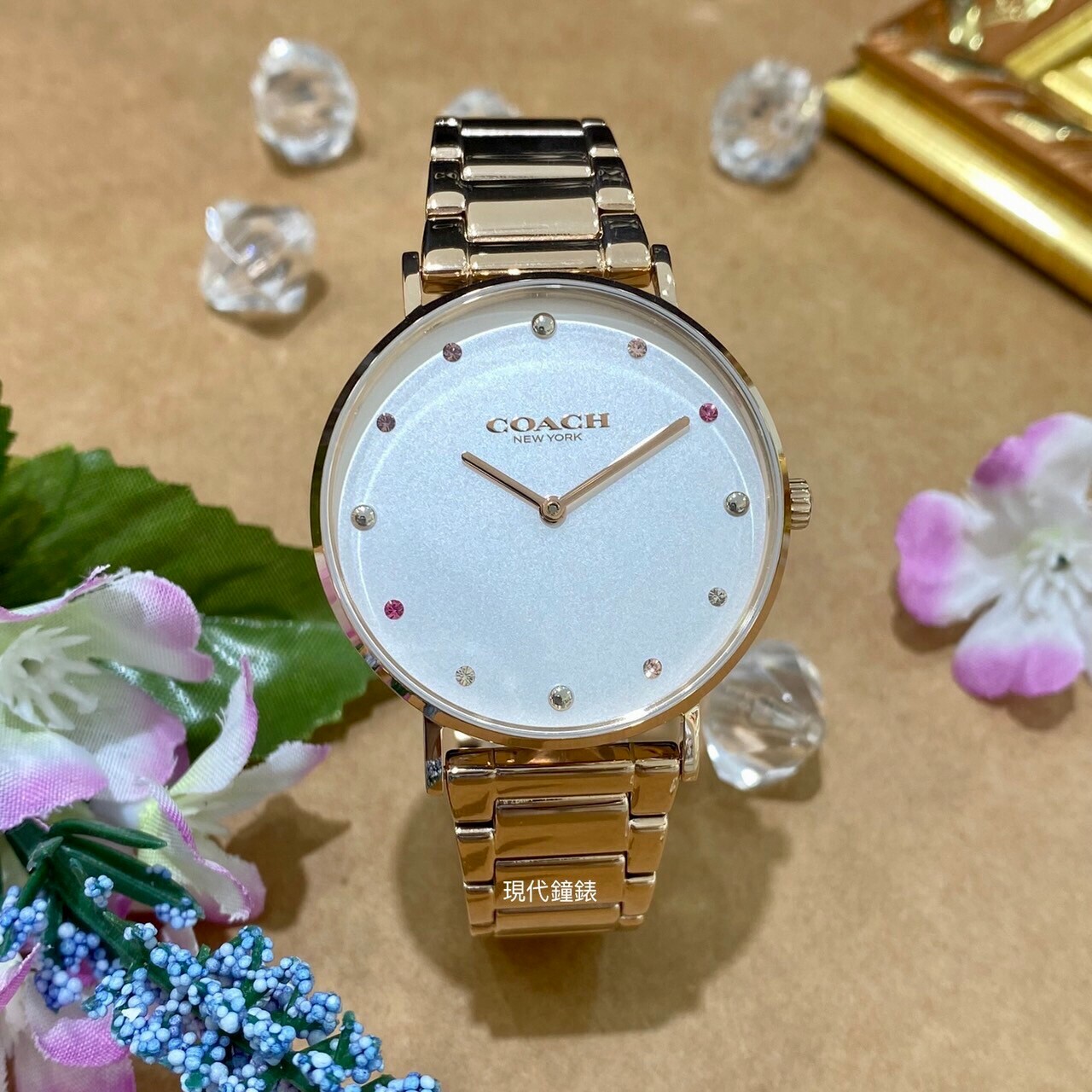 【COACH】粉樣晶鑽時尚腕錶CO14503938 36mm 現代鐘錶